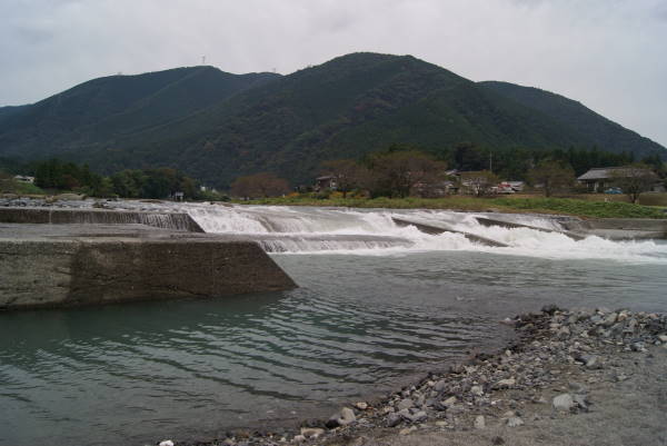 粕川