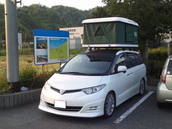 ルーフテントで車中泊