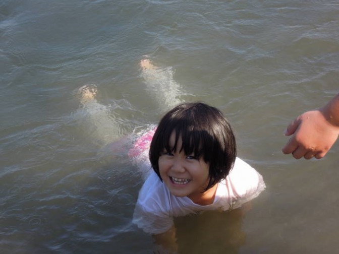 川遊び