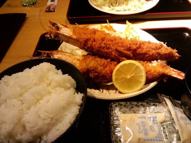 巨大エビフライ