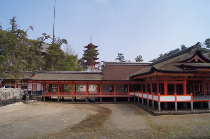 厳島神社