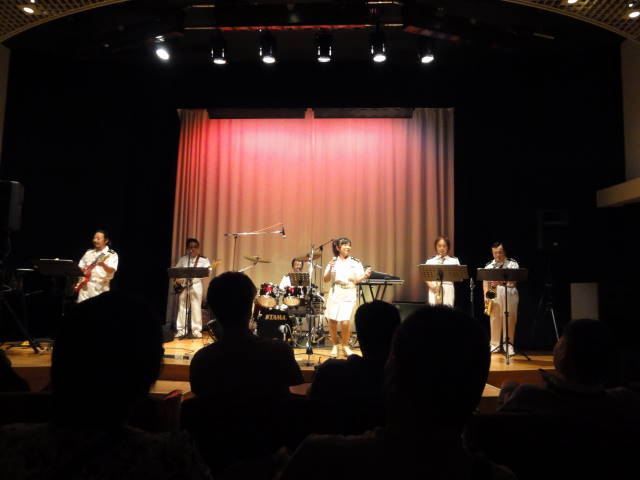 ライブ」