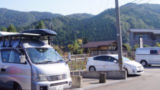 キャンピングカーで車中泊