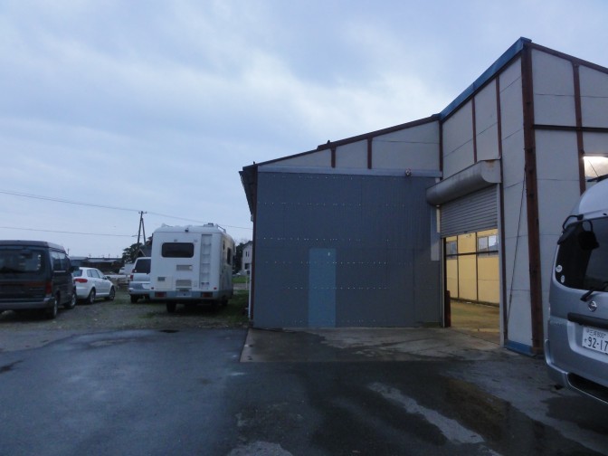 ルーフテント取り付け工場