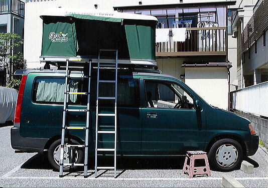 ルーフテントで車中泊