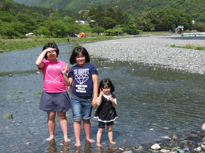 川遊び