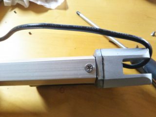 ルーフテントのプッシングロッド