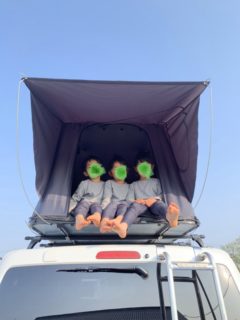ルーフテントで車中泊
