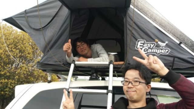 ルーフテントの取り付け