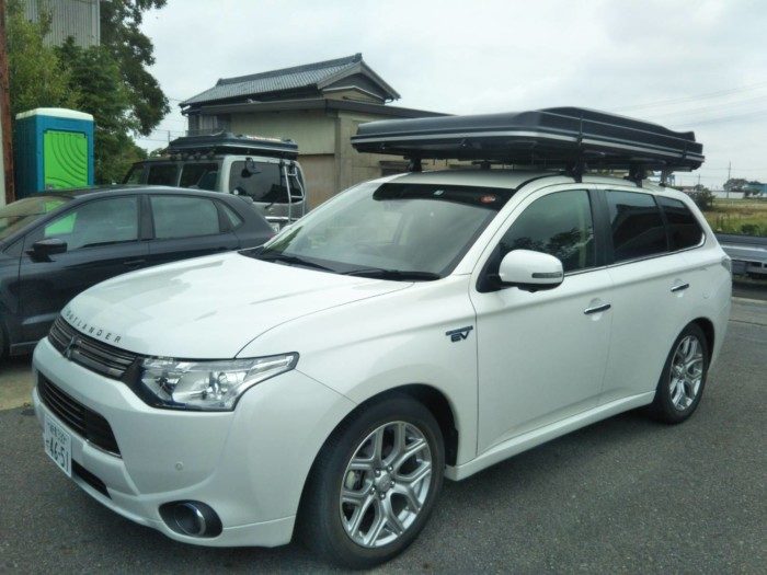ルーフテント　アウトランダーPHEV