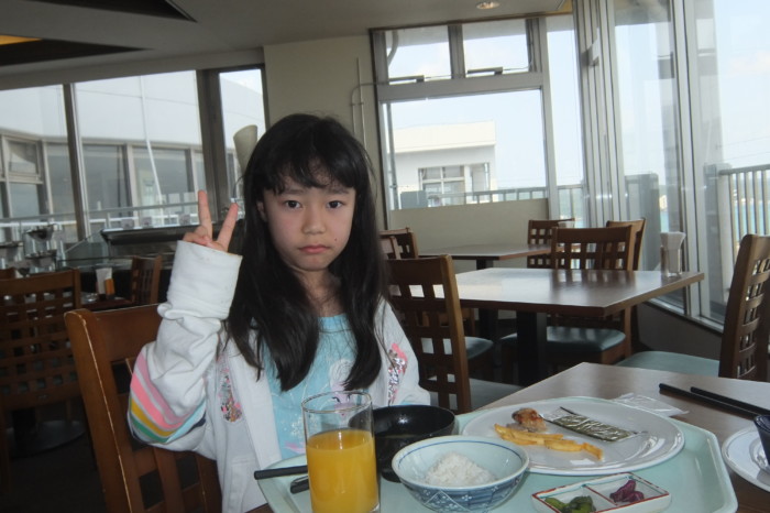 朝食