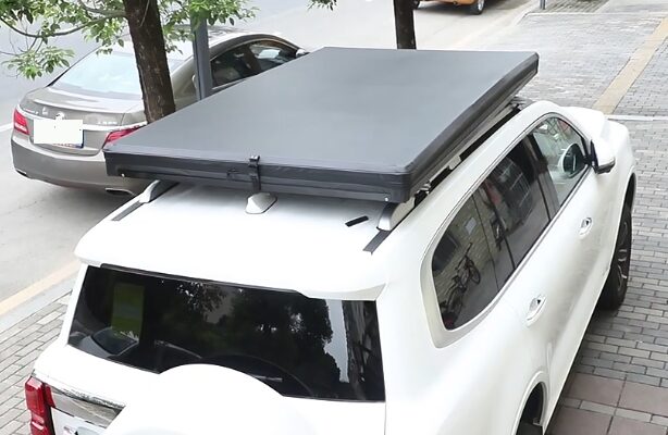新型ルーフテント